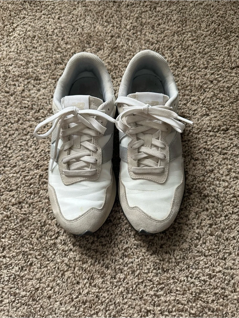 New Balance stylish white